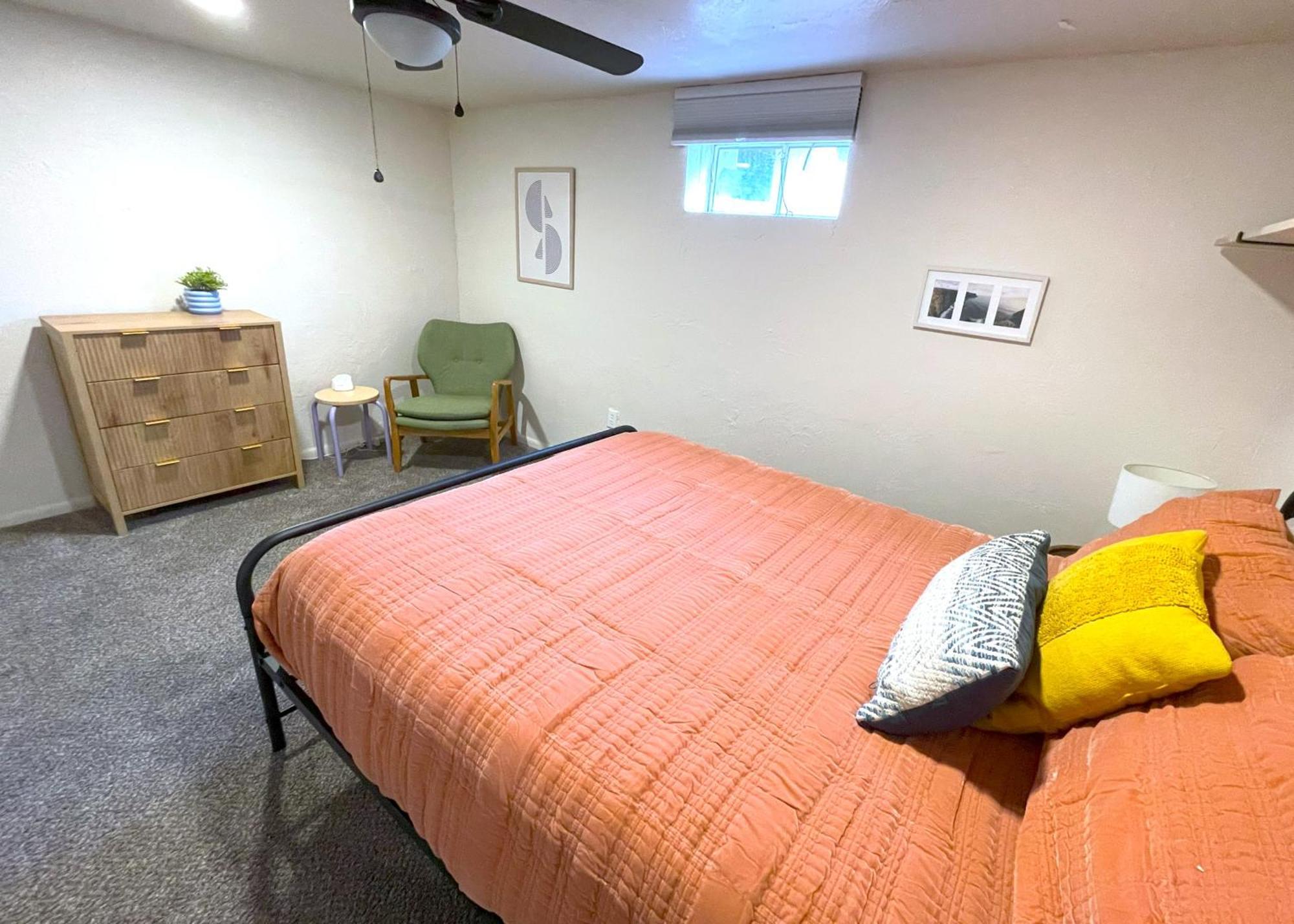 Vintage Casita - 2 Bed, Pet Friendly! Apartment